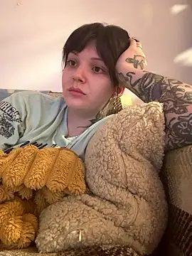 SweetMaisie online show from 01-14-26, 04:18