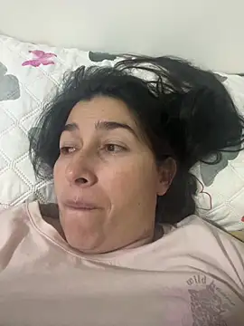 Snapshot of andreaisis2 chatting on 06-16-26, 03:09 andreaisis2 online show from 06-16-26, 03:09