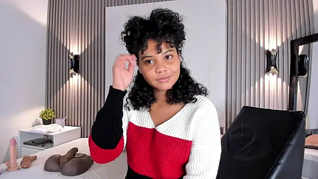 Zafiiraa online show from 01-12-26, 12:32