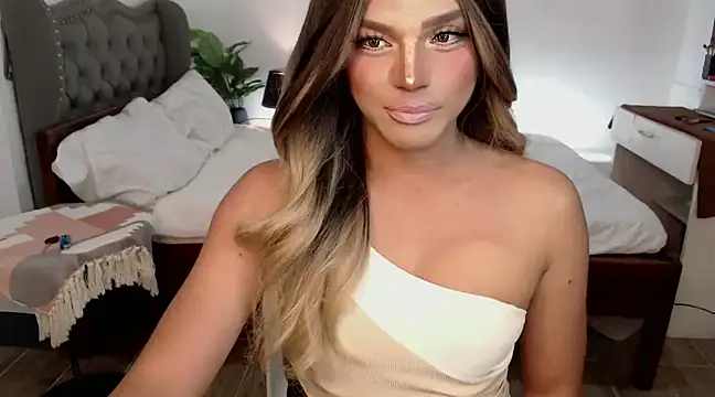 liaa lurrecams online show from 01-20-25, 05:16