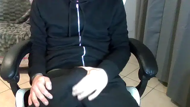 Snapshot of simoninside25 chatting on 11-19-25, 07:47 simoninside25 online show from 11-19-25, 07:47