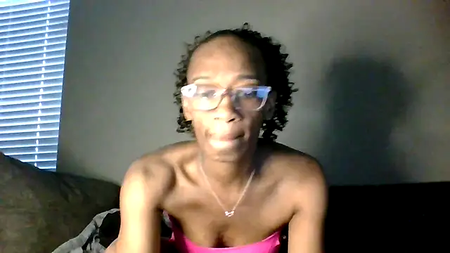Snapshot of sweetsexiecool7 chatting on 01-11-26, 10:26 sweetsexiecool7 online show from 01-11-26, 10:26