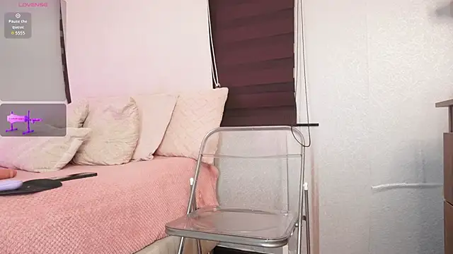 Alexxandra 12 online show from 10-16-25, 08:48