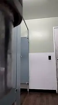 Snapshot of Daddy_hook chatting on 12-10-24, 06:17 Daddy hook online show from 12-10-24, 06:17