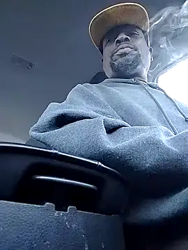 Snapshot of Daddy_hook chatting on 12-18-24, 03:11 Daddy hook online show from 12-18-24, 03:11