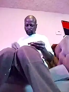 Snapshot of Daddy_hook chatting on 01-24-25, 01:03 Daddy hook online show from 01-24-25, 01:03