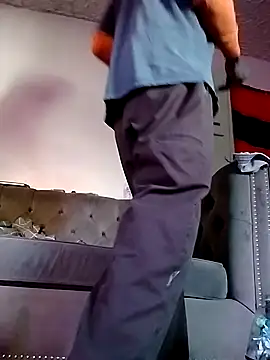 Snapshot of Daddy_hook chatting on 02-21-25, 12:49 Daddy hook online show from 02-21-25, 12:49