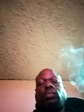 Snapshot of Daddy_hook chatting on 03-02-25, 02:32 Daddy hook online show from 03-02-25, 02:32