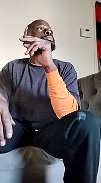 Snapshot of Daddy_hook chatting on 03-05-25, 12:49 Daddy hook online show from 03-05-25, 12:49