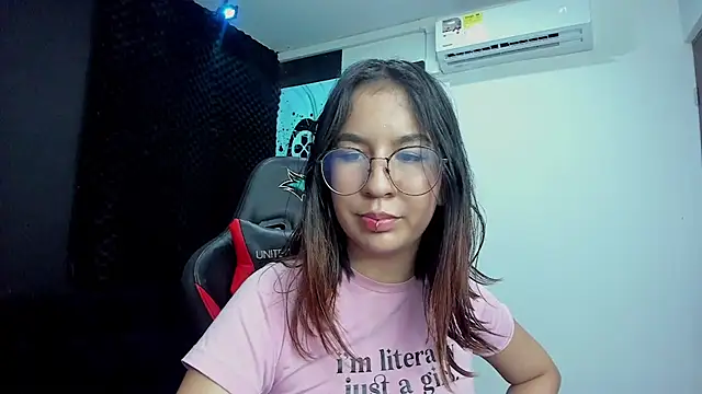 Lia sarahi online show from 02-07-25, 02:26