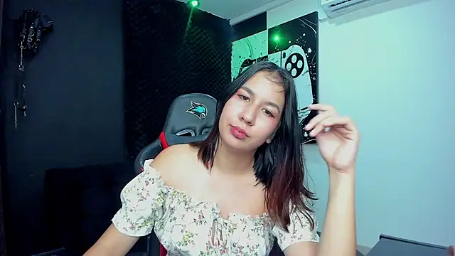 Lia sarahi online show from 02-08-25, 02:27