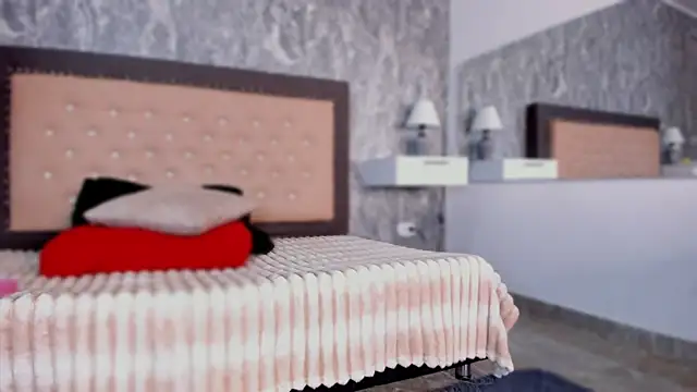 Lia sarahi online show from 09-12-25, 11:32