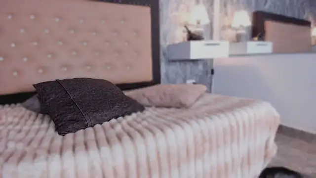 Lia sarahi online show from 11-14-25, 11:53