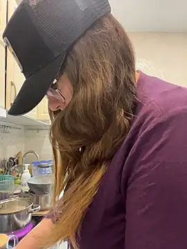 DienkaGreen online show from 03-03-26, 04:51