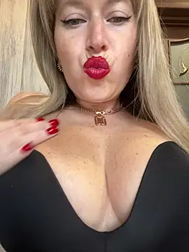 Kittenforyou online show from 02-28-26, 01:12