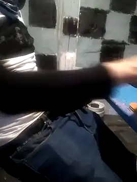 Wero4200 online show from 04-18-26, 01:37