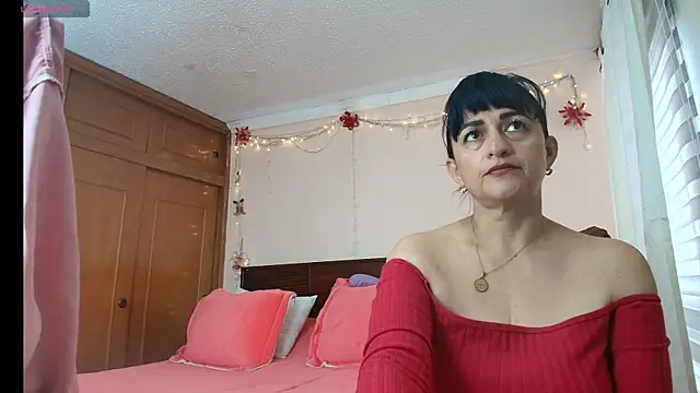 ISABEEL SOFIA01 online show from 05-22-26, 01:39