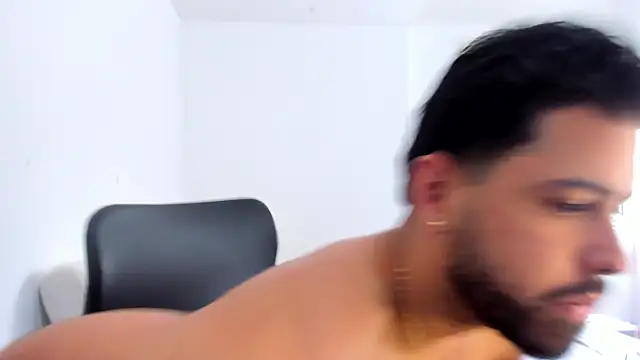 Justyn Torres online show from 10-23-25, 12:59