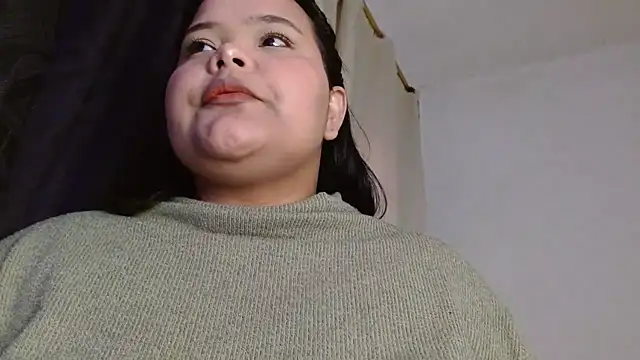 Snapshot of sexychubby___ chatting on 12-17-24, 04:43 sexychubby    online show from 12-17-24, 04:43