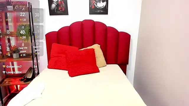 Snapshot of Ashleyyrobert chatting on 02-19-25, 11:14 Ashleyyrobert online show from 02-19-25, 11:14