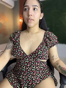 Snapshot of Amandanauty chatting on 01-16-26, 07:23 Amandanauty online show from 01-16-26, 07:23