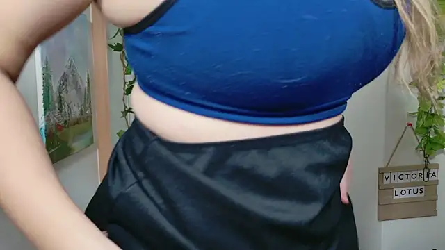 victorialotus online show from 02-02-25, 07:41