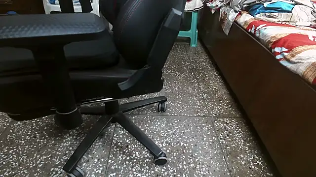 Snapshot of indianboy894 chatting on 11-29-25, 12:19 indianboy894 online show from 11-29-25, 12:19