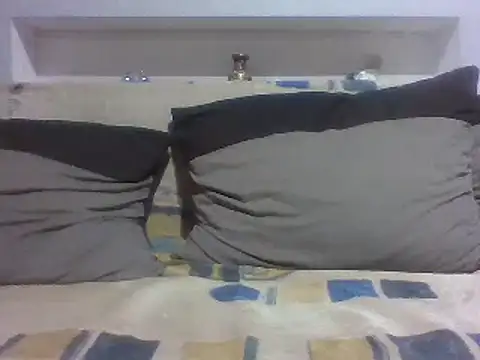 Snapshot of aroj95 chatting on 09-12-25, 11:15 aroj95 online show from 09-12-25, 11:15