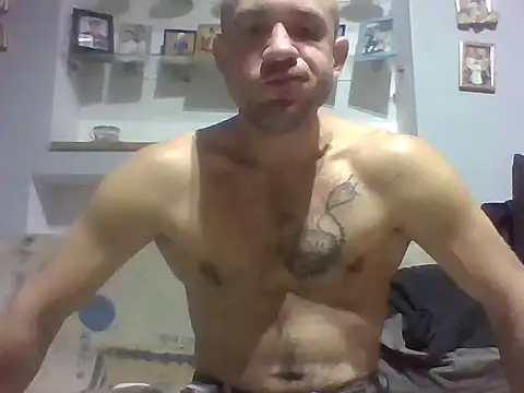 Snapshot of aroj95 chatting on 09-15-25, 09:26 aroj95 online show from 09-15-25, 09:26