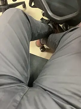 Bareilly Boy1 online show from 02-25-25, 01:28