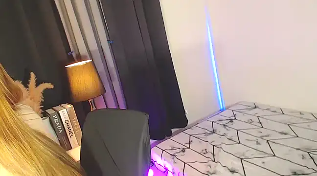 MajesticKitana online show from 12-30-24, 04:53