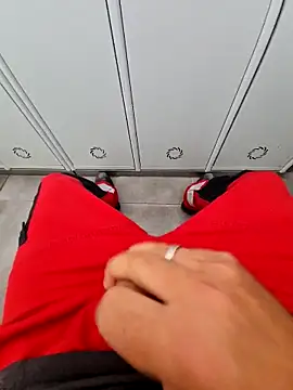 Snapshot of 987654Alf chatting on 10-08-25, 09:18 987654Alf online show from 10-08-25, 09:18