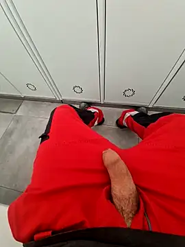 Snapshot of 987654Alf chatting on 11-14-25, 10:47 987654Alf online show from 11-14-25, 10:47