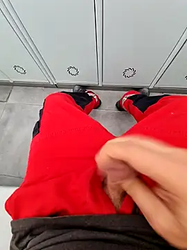 Snapshot of 987654Alf chatting on 12-05-25, 12:03 987654Alf online show from 12-05-25, 12:03