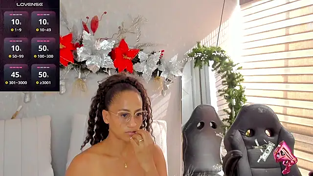 EmmaFerrary online show from 12-21-25, 08:16