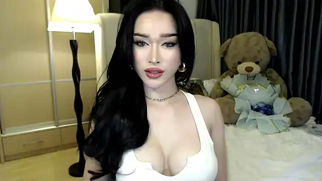 Snapshot of KeenMazikeen69 chatting on 09-27-25, 03:28 KeenMazikeen69 online show from 09-27-25, 03:28