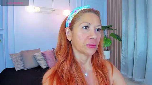 cintiagreyx online show from 04-07-26, 11:43