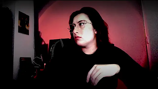 Snapshot of Scarlett_Sen chatting on 01-08-26, 03:03 Scarlett Sen online show from 01-08-26, 03:03