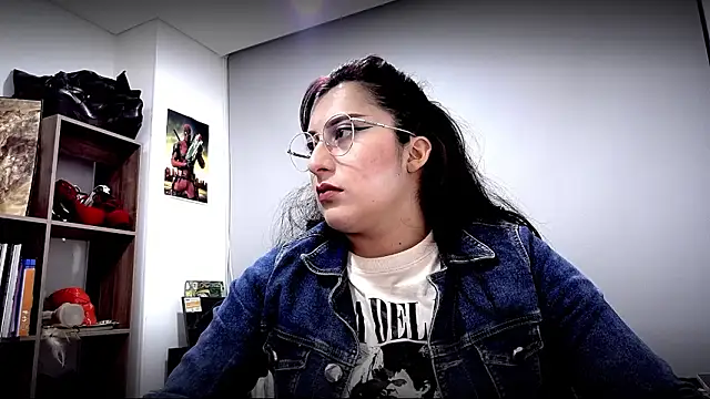 Snapshot of Scarlett_Sen chatting on 03-06-26, 01:07 Scarlett Sen online show from 03-06-26, 01:07