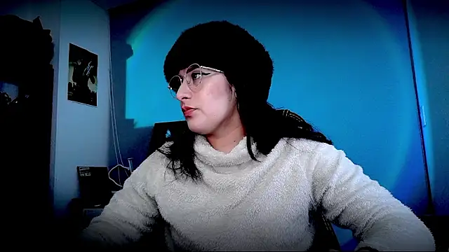 Snapshot of Scarlett_Sen chatting on 03-18-26, 02:42 Scarlett Sen online show from 03-18-26, 02:42