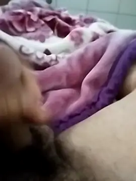 Snapshot of vemvemve chatting on 01-02-25, 11:31 vemvemve online show from 01-02-25, 11:31