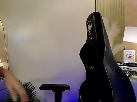 Snapshot of HeavenlyStar chatting on 01-15-25, 09:09 HeavenlyStar online show from 01-15-25, 09:09