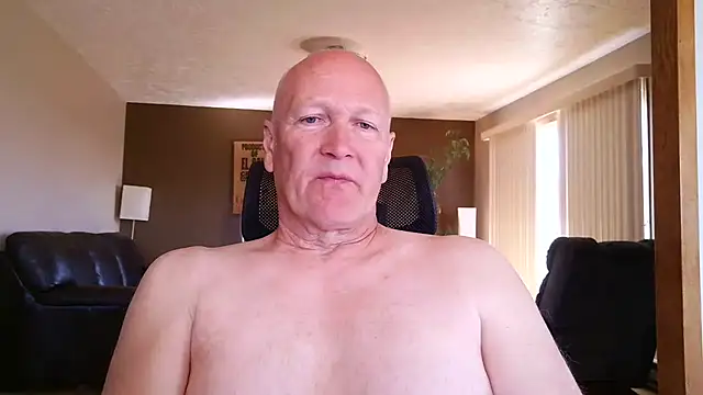 Snapshot of BasicAnt chatting on 05-11-26, 04:04 BasicAnt online show from 05-11-26, 04:04