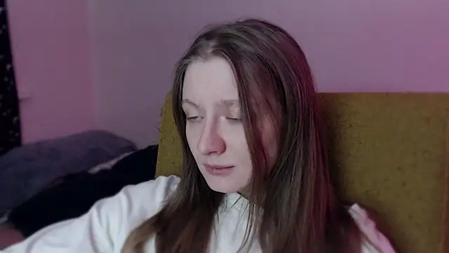 mollytuck online show from 02-28-25, 02:42