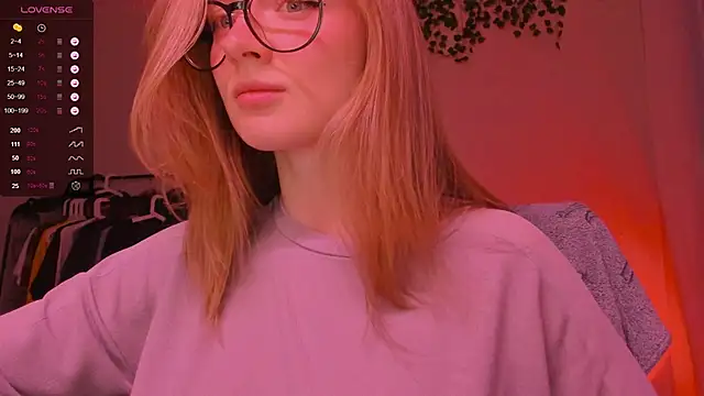 mollytuck online show from 10-03-25, 03:53