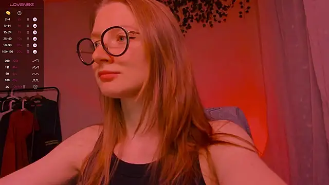 mollytuck online show from 10-17-25, 03:14