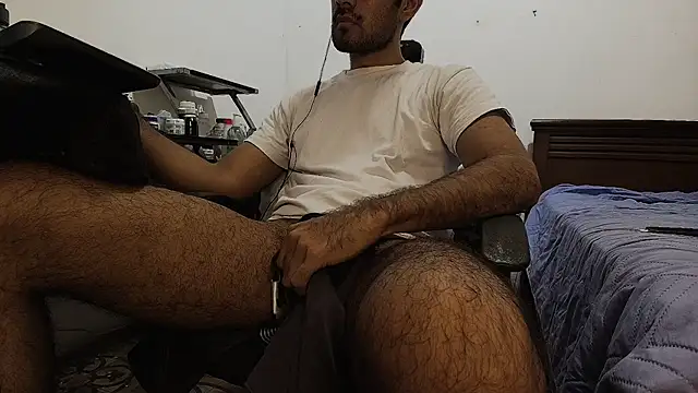 Snapshot of x-sebastian chatting on 06-26-26, 01:10 x-sebastian online show from 06-26-26, 01:10