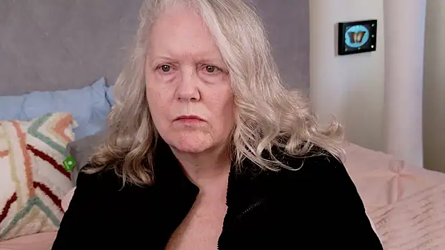 Snapshot of Kaitlyn_Winters chatting on 02-20-26, 06:52 Kaitlyn Winters online show from 02-20-26, 06:52