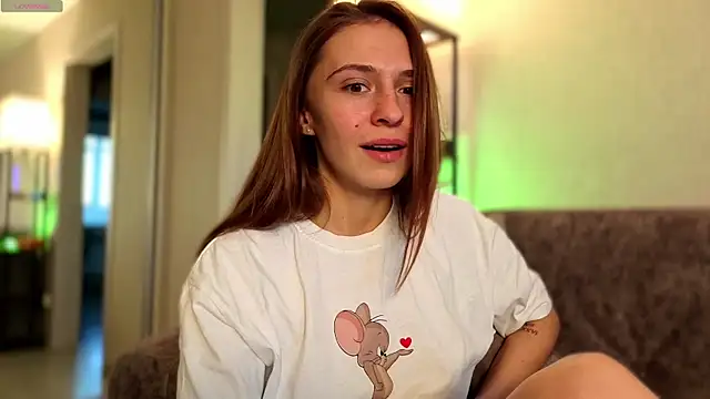 LovelyKatea online show from 10-20-25, 12:16