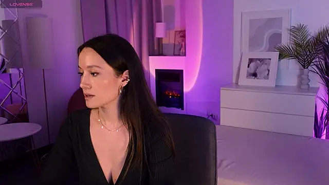 AgnesGoddess online show from 11-30-25, 11:20